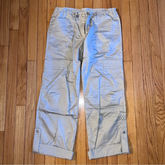 Women’s Calvin Klein Size 8 Khaki Color Wide Leg Capris with Pockets EUC - Picture 1 of 6